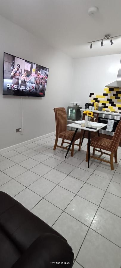 Lister Park Bradford Stylish 1Bed Coach House - Quiet & Tranquil Cottage & Parking Luaran gambar